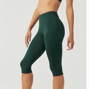 Outdoor Voices Sculpt Kneecap Leggings – Pine Green – Size Small – NWT